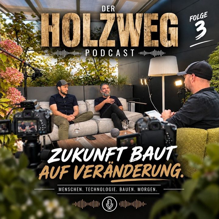 Cover des Podcasts Der Holzweg: Gespräch auf einem Sofa vor Kameras